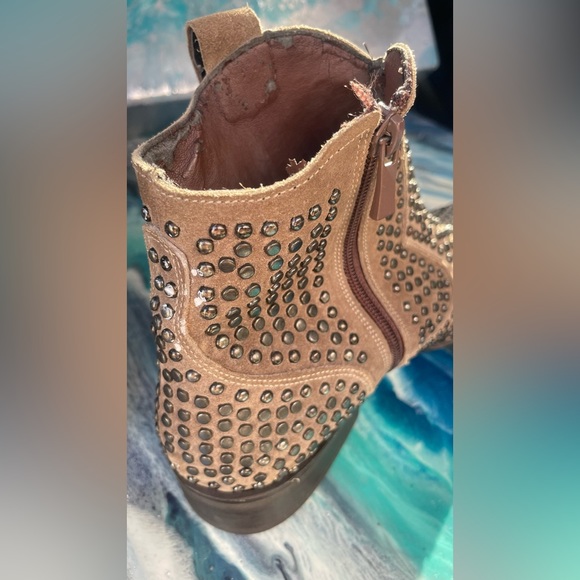 NEW ankle high boots with silver studs - Suede - Picture 4 of 4